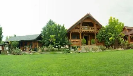 Apartamento ξύλινο σπίτι
